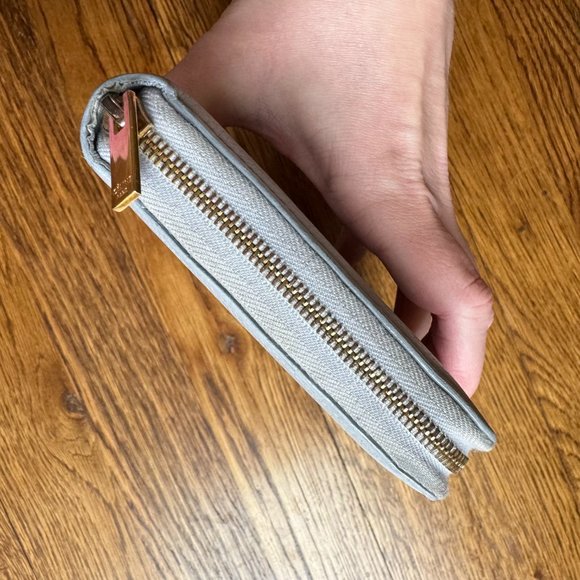 🩷LAST CHANCE🩷 Celine Gray & Pink Zippy Wallet - Picture 9 of 12